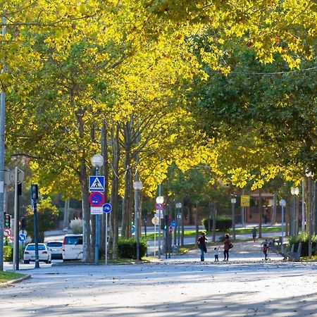 Cerdanyola Ripollet Barcelonaアパートメント エクステリア 写真