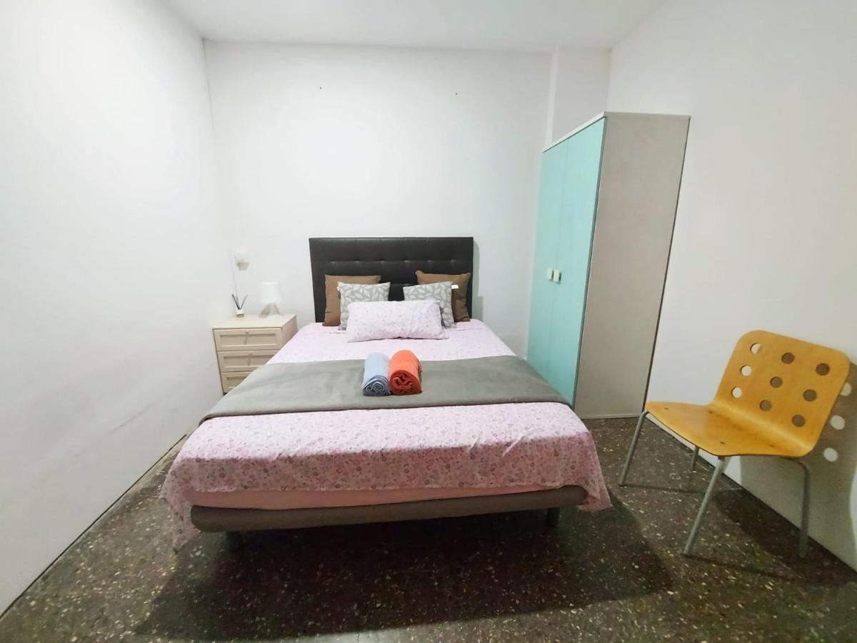 Cerdanyola Ripollet Barcelonaアパートメント エクステリア 写真