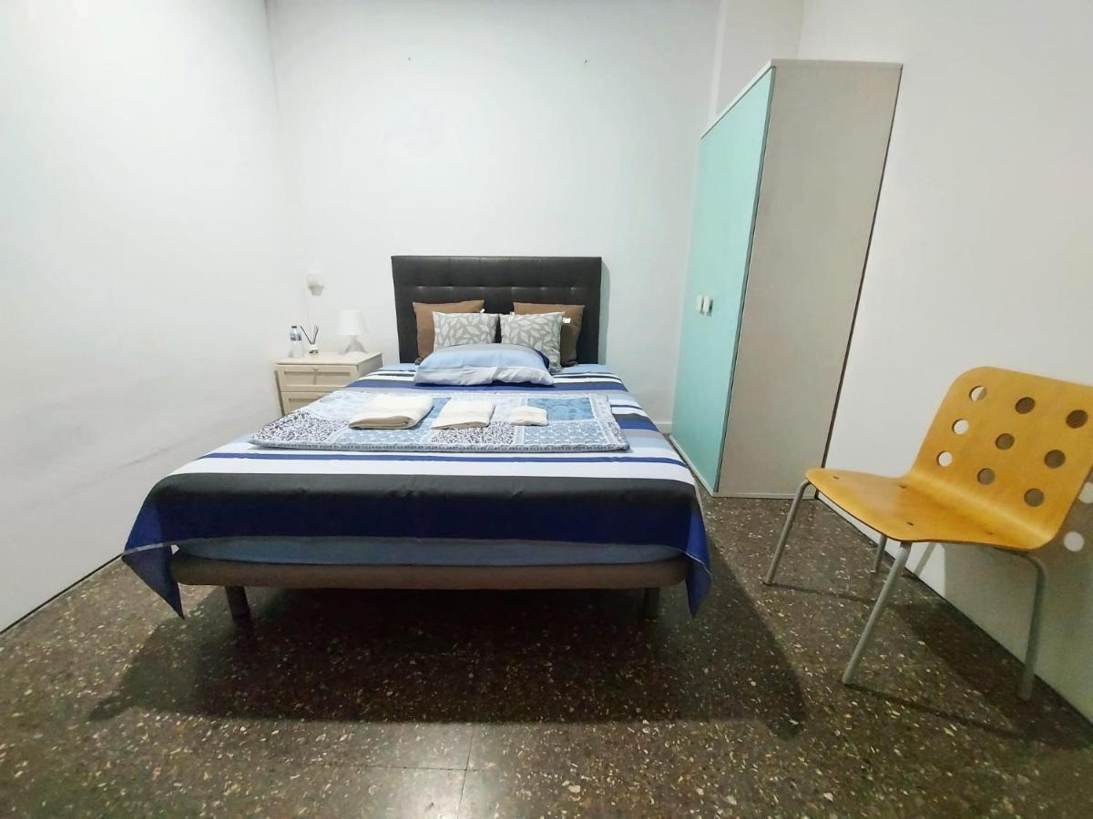 Cerdanyola Ripollet Barcelonaアパートメント エクステリア 写真